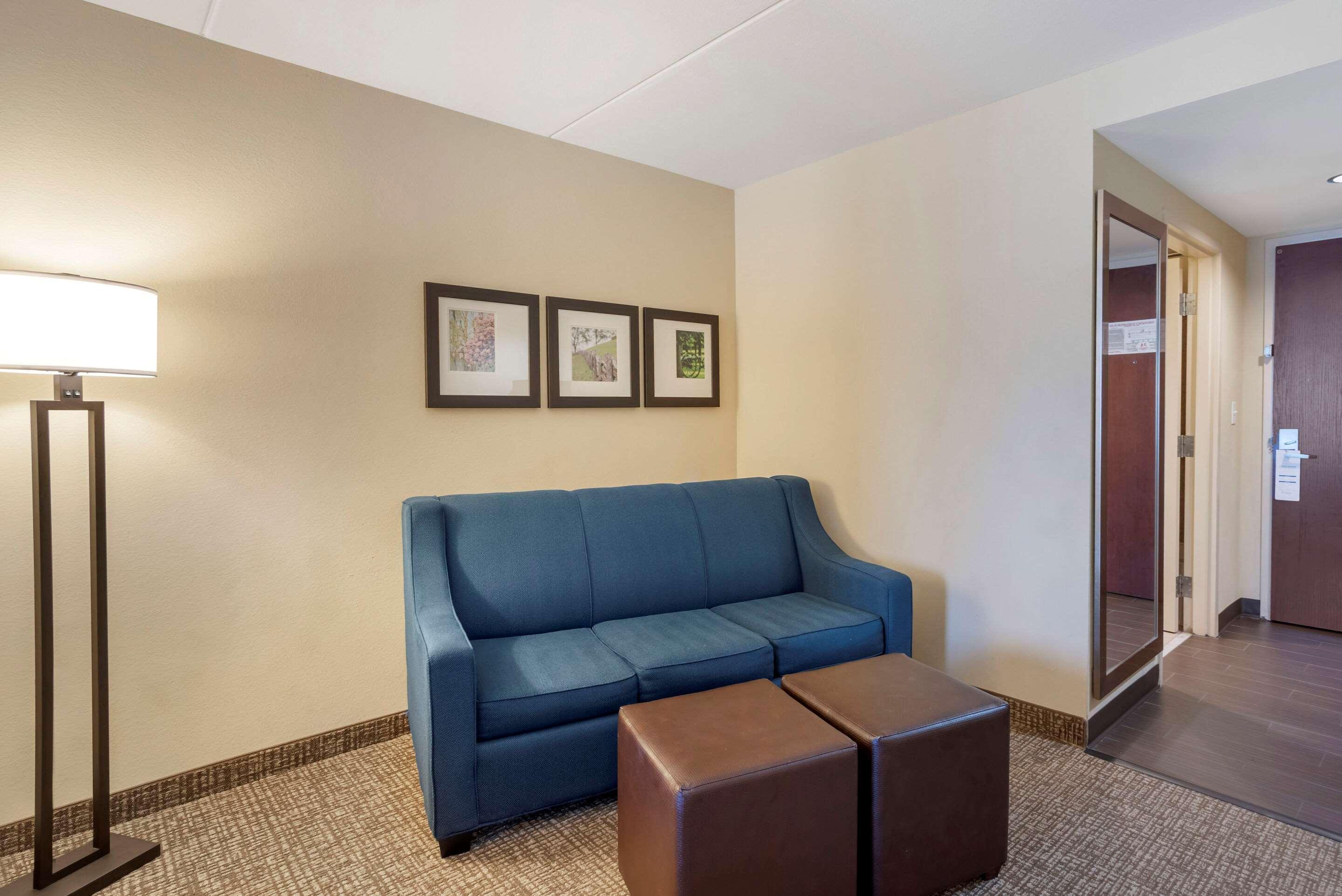 Comfort Suites Fredericksburg North Exterior foto