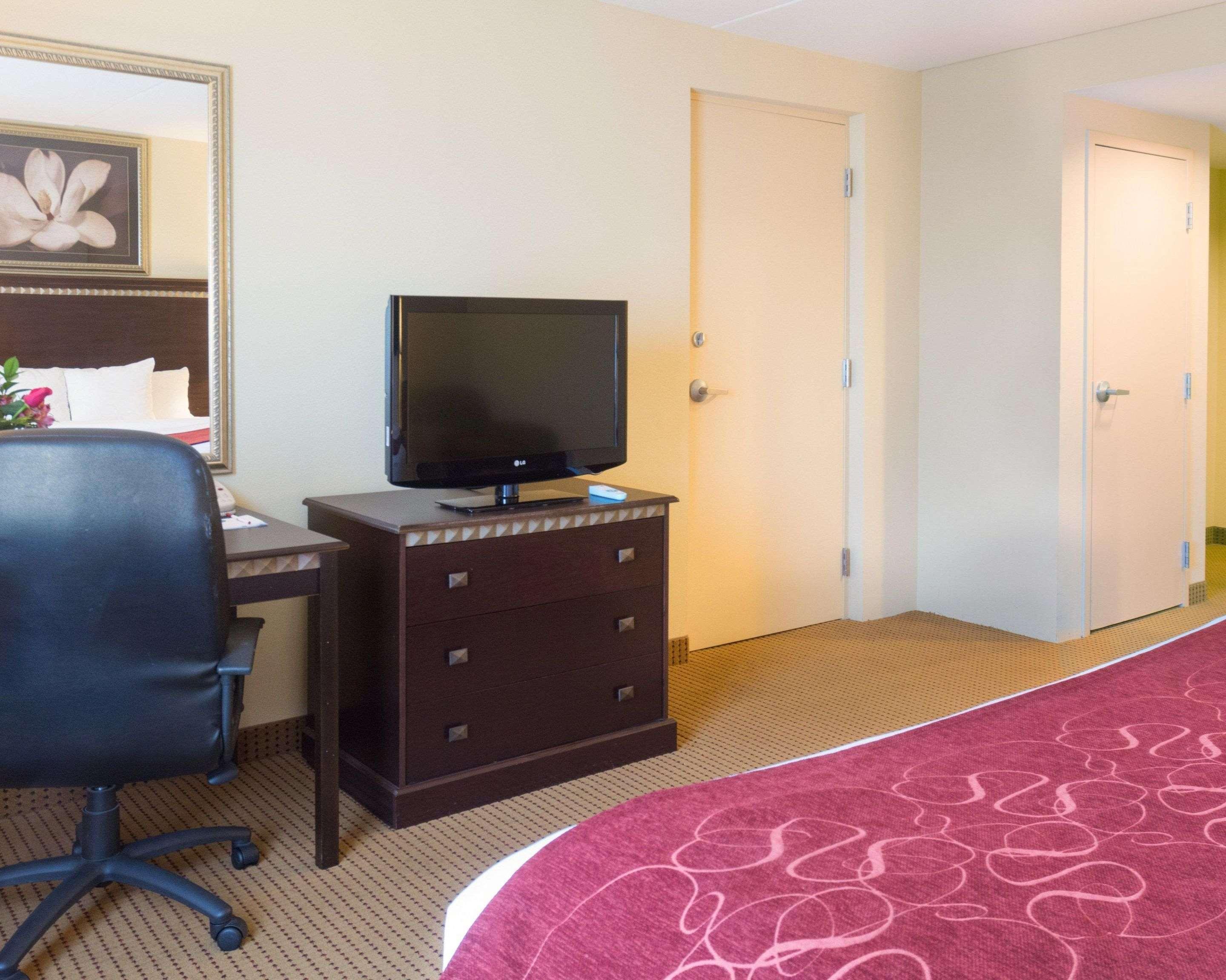 Comfort Suites Fredericksburg North Exterior foto