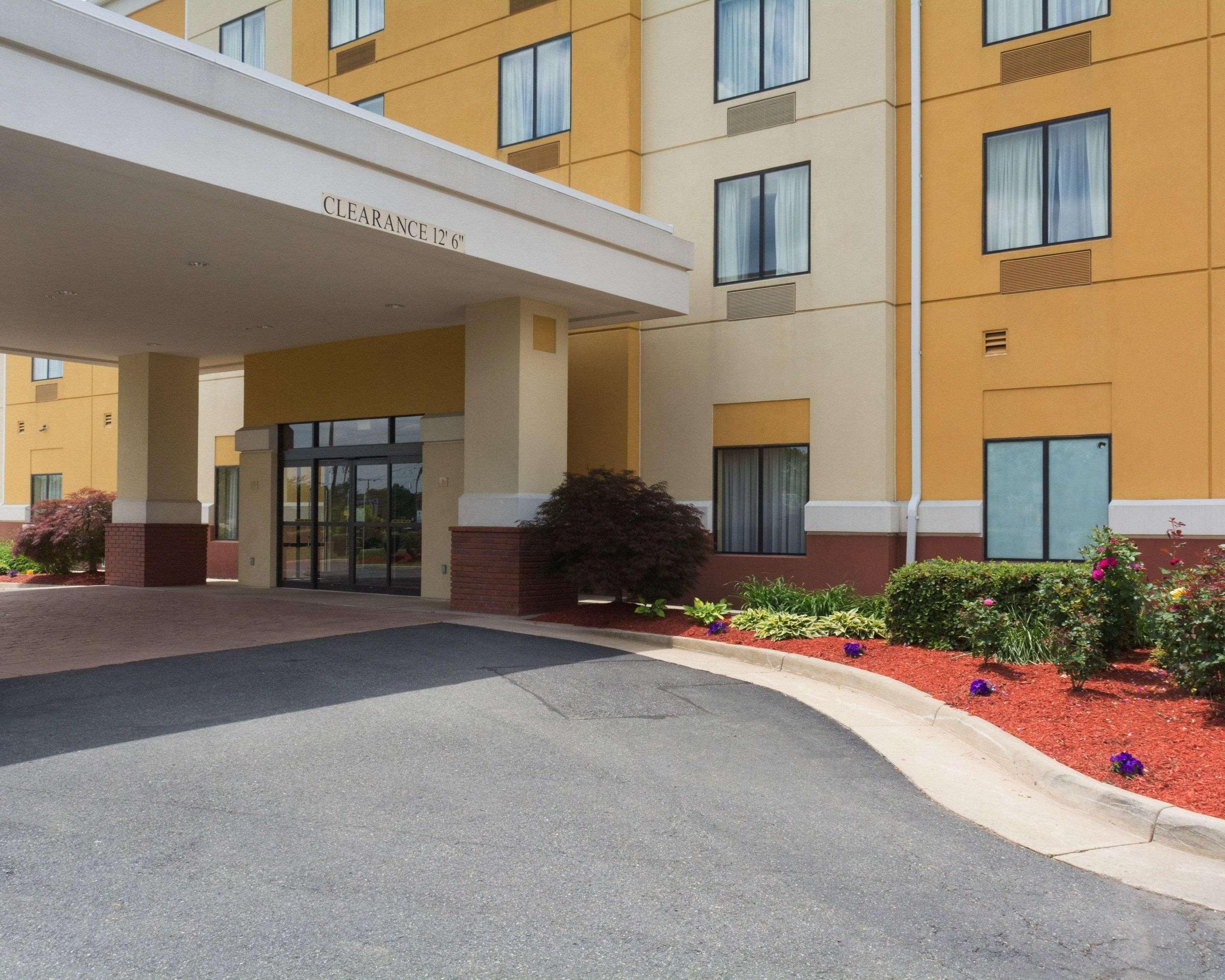 Comfort Suites Fredericksburg North Exterior foto