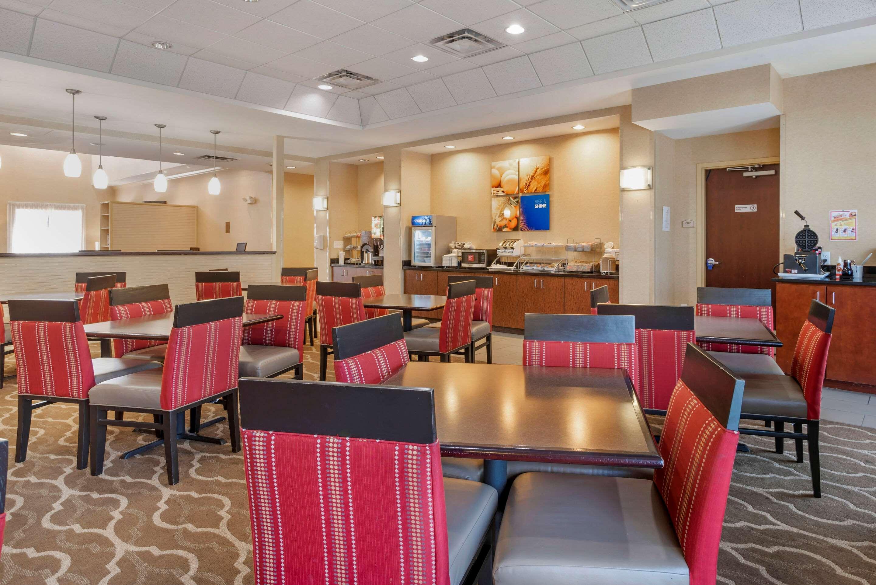 Comfort Suites Fredericksburg North Exterior foto